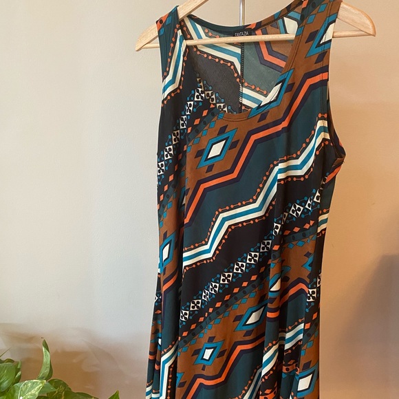 Bright Patterned Dress - Picture 2 of 4